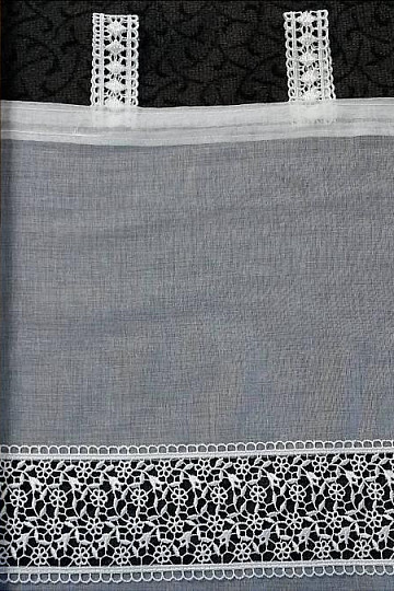 Curtain on loops white W20683