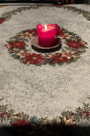 Christmas tapestry tablecloths and scarves CHRISTMAS ROSE-HOLLY WREATH
