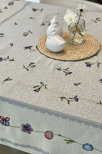 Tapestry tablecloth and scarf EASTER EGGS WITH VIOLET