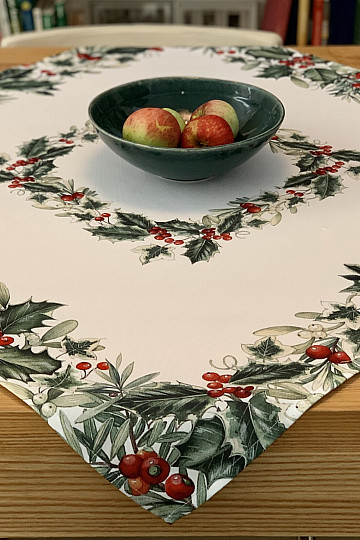 Tablecloth Christmas RED BERRIES