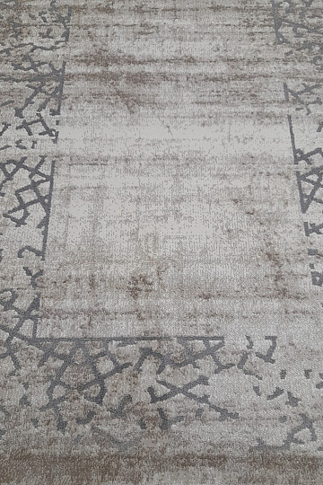 SAGA rectangular and ornamental piece carpet