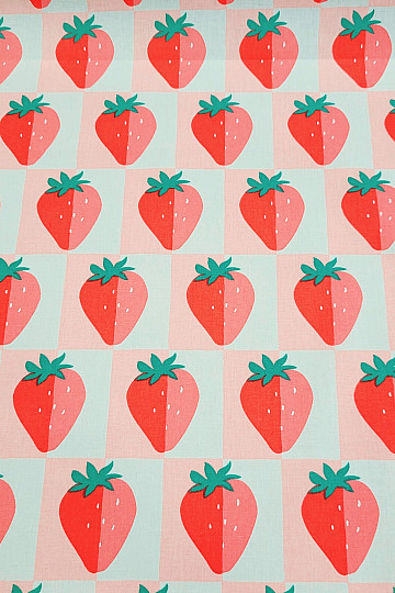 Cotton fabric STRAWBERRIES