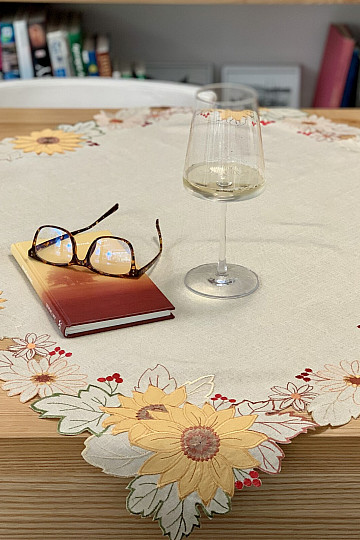 Embroidered tablecloth SUNFLOWER