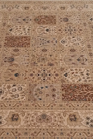 Classic woolen carpet DIAMOND ORIENT 7216/100 cream