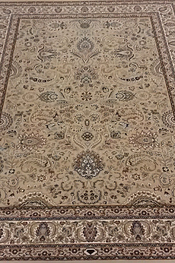 Luxurious woolen classic carpet ORIENT