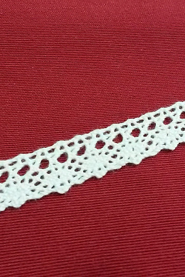 Cotton lace 405/101 18mm white matt