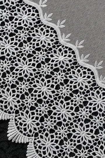 Modern embroidered curtain GERSTER 11509 white flowers