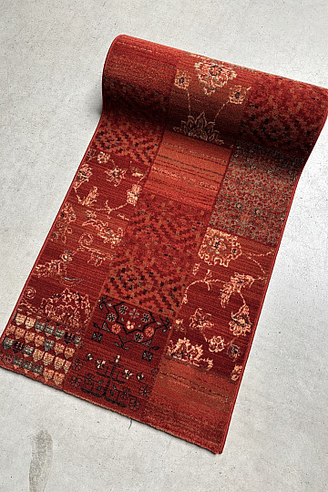 Luxurious woolen tread ROYAL PATCHWORK red