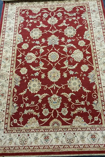 Luxurious woolen carpet DJOBIE ORIENT red
