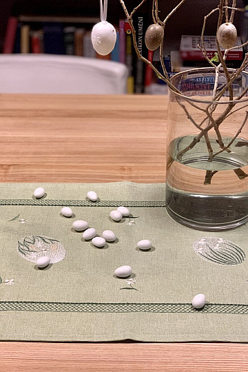 Place setting EASTER egg
