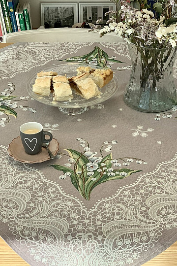 Tapestry tablecloth and scarves KONVALINKA
