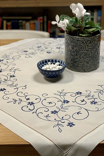 Embroidered tablecloths WHITE BLUE FLOWER