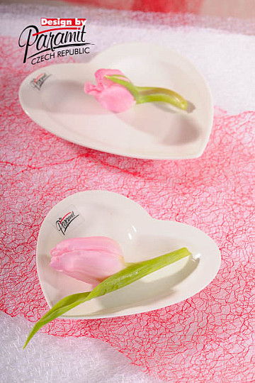Heart saucer white