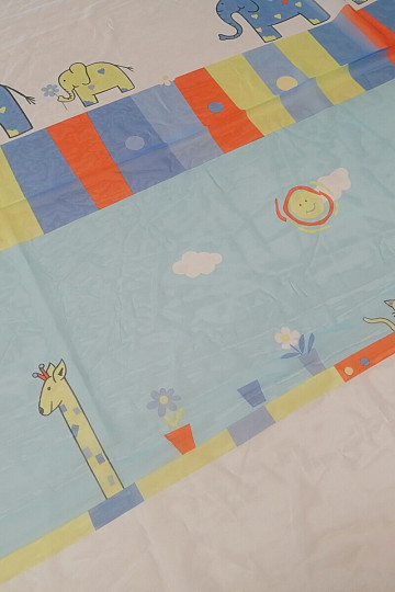 Children&#39;s voile curtain ANIMAL