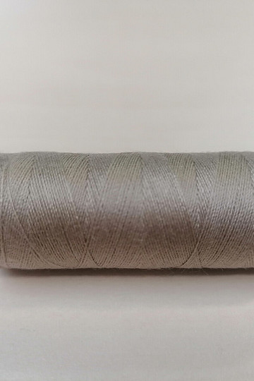 Beige sewing threads light 200 m