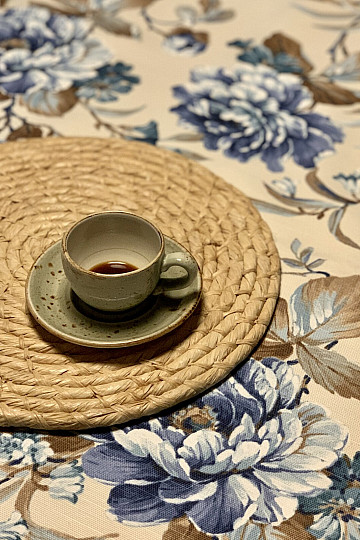 LAURA tablecloth - large blue flowers