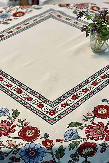 Tapestry tablecloth, scarf PAINTED FLOWERS