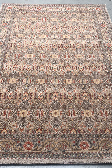 Luxury wool carpet LEGEND 468-12/GB620