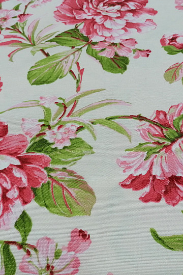 Decorative fabric LAURA - big pink flowers