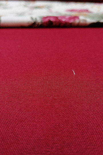 Unicolored decorative fabric LISO bordo