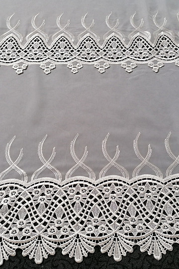 Luxurious embroidered curtain GERSTER SMETANOVÁ