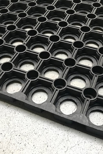 Rubber black mat