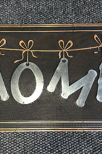HOME rubber mat on bows
