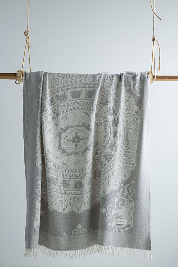 Luxus-Plaid ROSIERS light grey