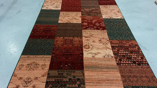 Luxurious woolen carpet ROYAL PATCHWORK new 402