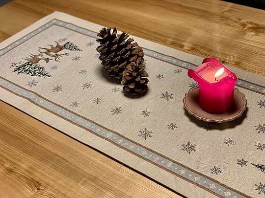 Tapestry tablecloth and scarf ANIMALS AT THE TREE