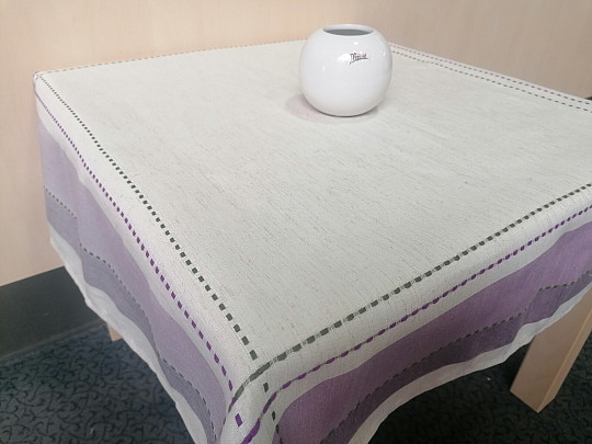 Tablecloths and scarves purple-gray with green stitching