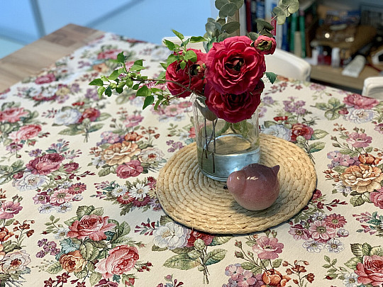Tapestry tablecloth, scarf Bouquet