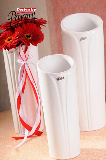 ILONA white vase