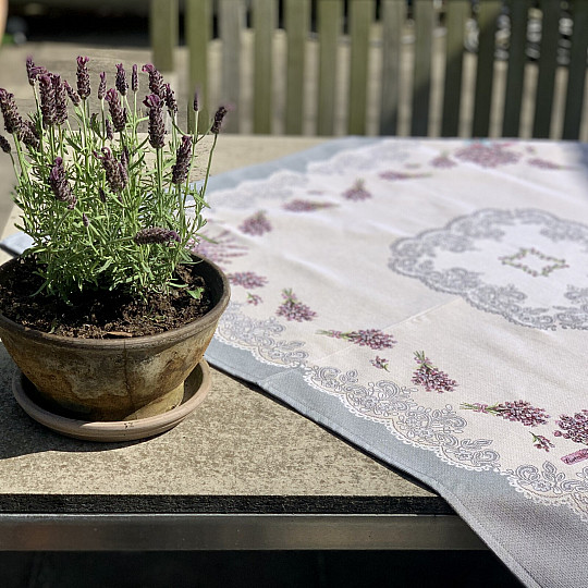 Tapestry tablecloth and shawl LAVENDER LACE