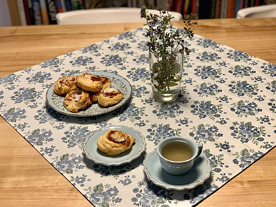 Tablecloth and shawl TOSCANA VALERY blue flower
