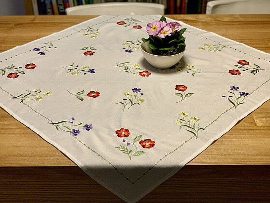Embroidered tablecloth FLOWERS IN A SQUARE