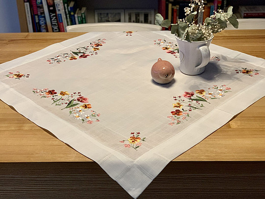 Embroidered tablecloth and shawl GARDEN FLOWERS