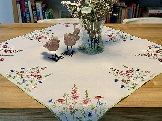 Embroidered tablecloth and shawl MEADOW FLOWERS