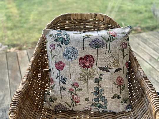 Tapestry cushion cover FLORES TIME II