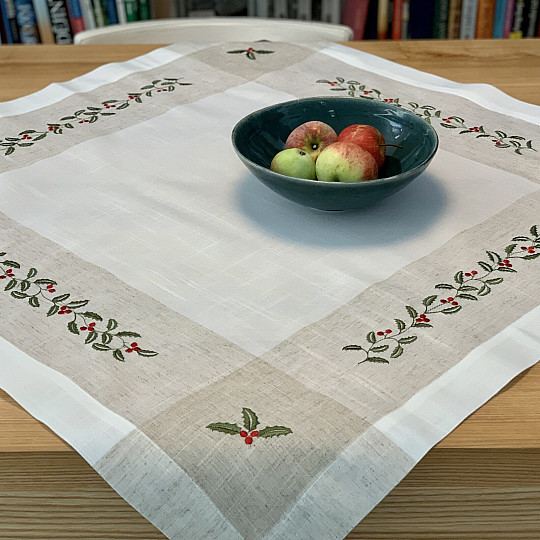 Tablecloth Twigs mistletoe frame