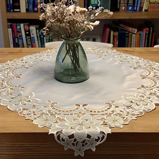 Embroidered Christmas tablecloth GOLD STAR