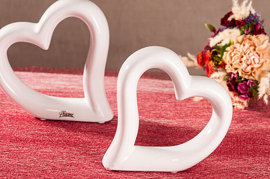 WHITE HEART standing