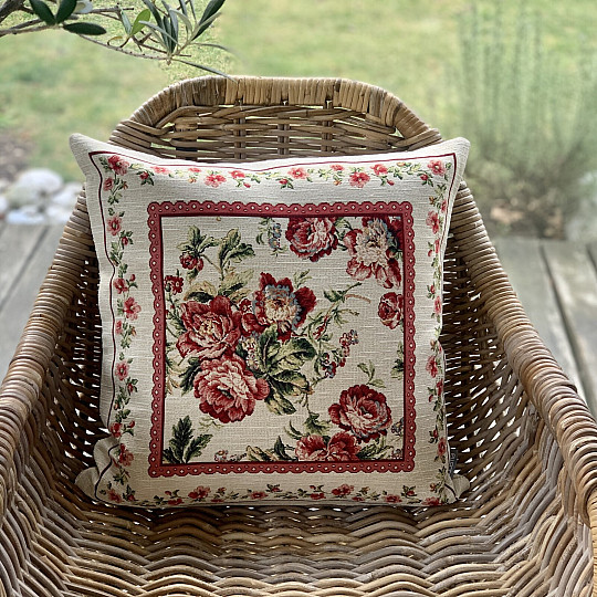 Tapestry cover LARGE ROSE LACE