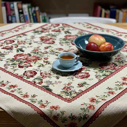 Tapestry tablecloth and scarf LARGE ROSE LACE