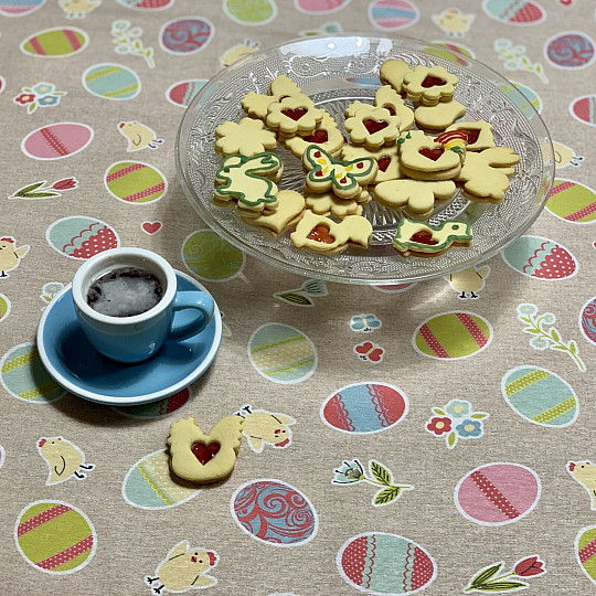 Easter tablecloth PAINTED EGGPLANTS