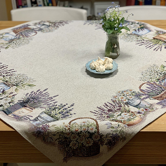 Tapestry tablecloth and scarf BEAUTY IN THE CART