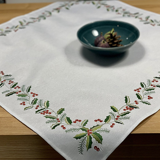 Embroidered tablecloth HOLLY