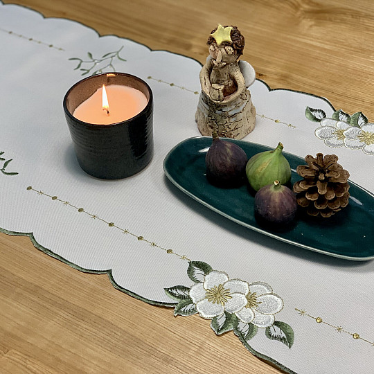 Embroidered tablecloth WHITE CANDLES