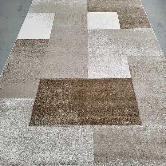 SQUARE piece carpet