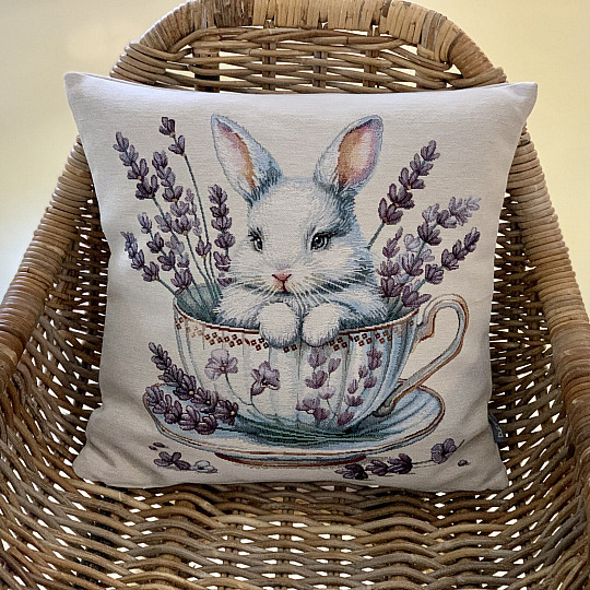 Tapestry pillowcase HARE IN PORCELAIN